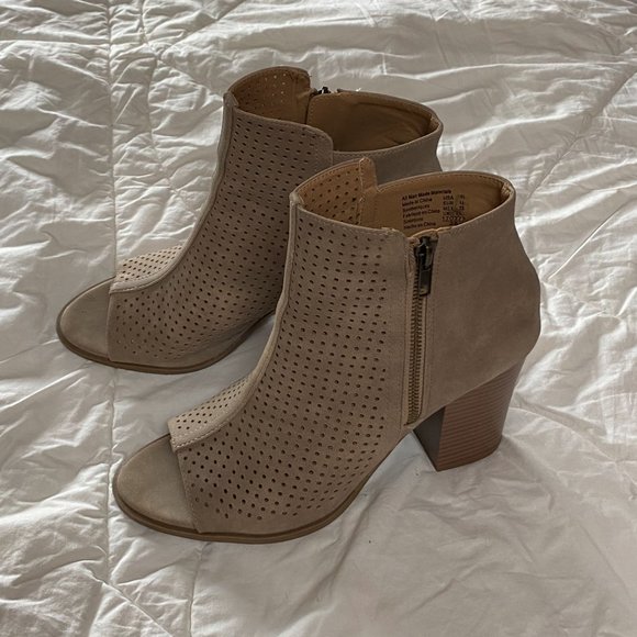 Brash Perforated Peep-toe Booties / Boots - Picture 2 of 10